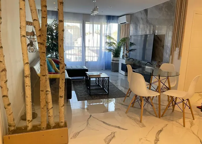 Апартаменты Centre Maxime 100m Et Commerce A Pied