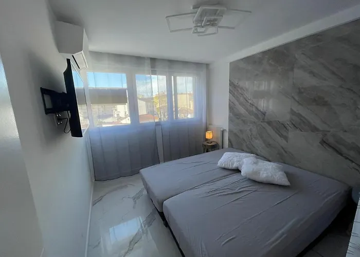 Apartament Centre Maxime 100m Et Commerce A Pied *